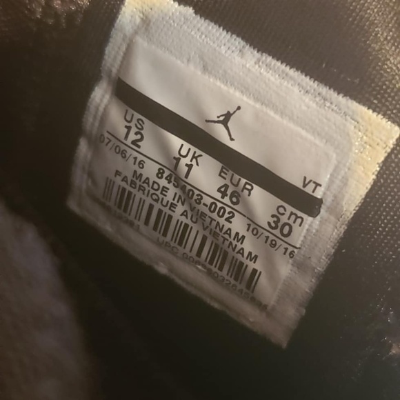 Black leopard pattern Jordan's - Picture 3 of 4